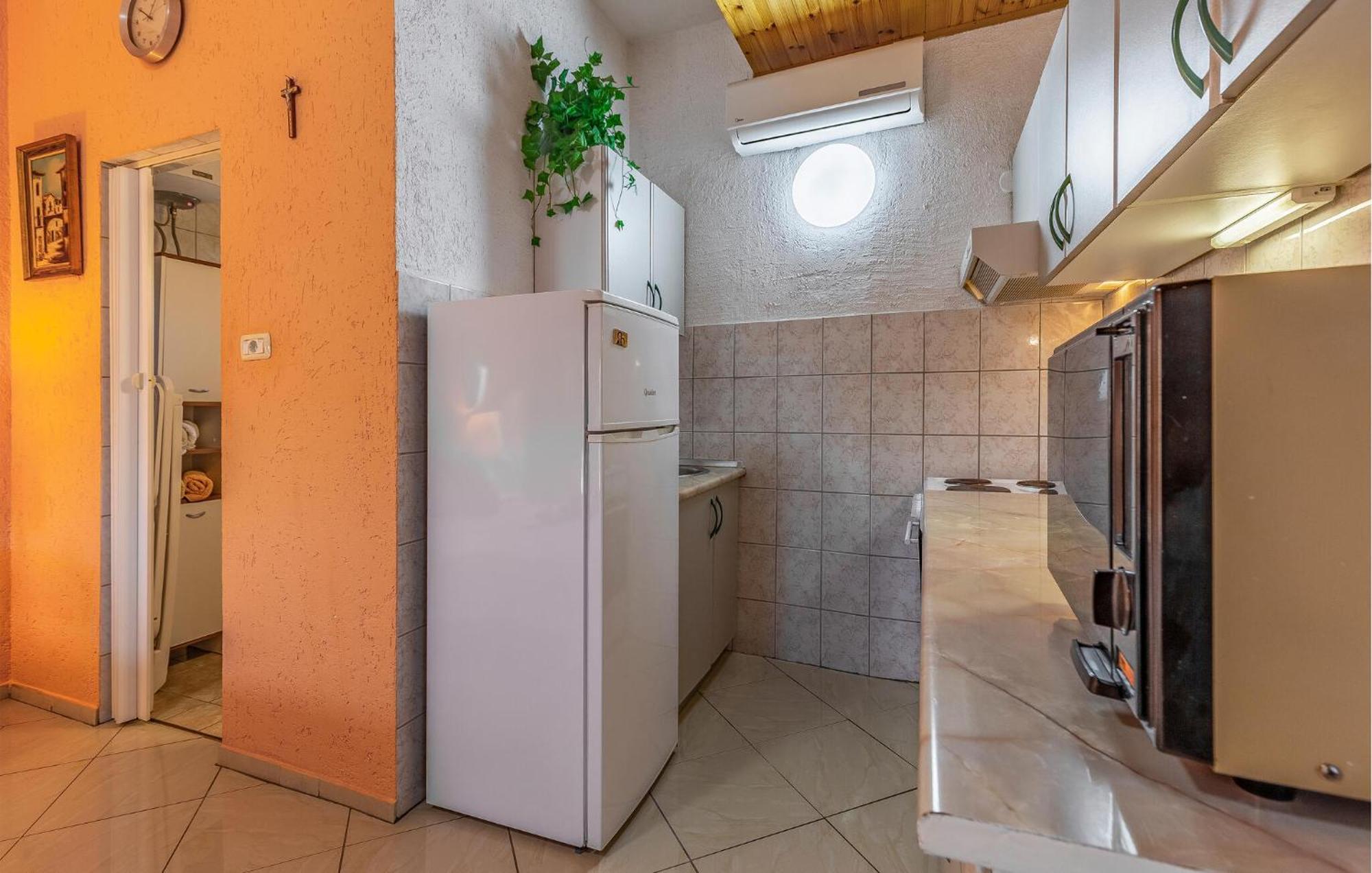 Pet Friendly Apartment In Medulin With Wifi Exterior photo